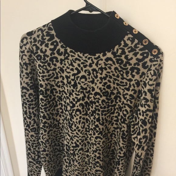 Calvin Klein Sweaters - Calvin Klein Leopard print sweater